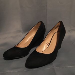 Merona Black Velvet Wedge Heels Size 9